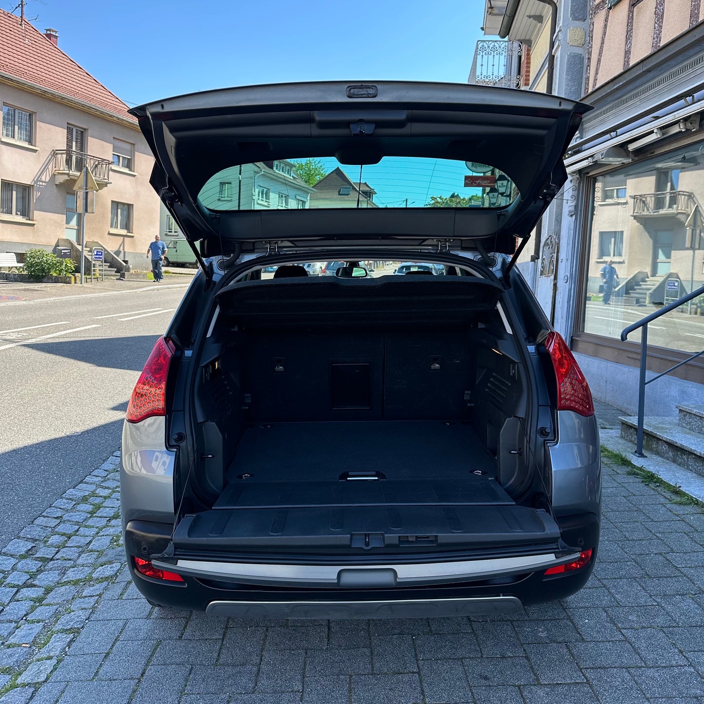 PEUGEOT 3008 2.0 HDi 150cv